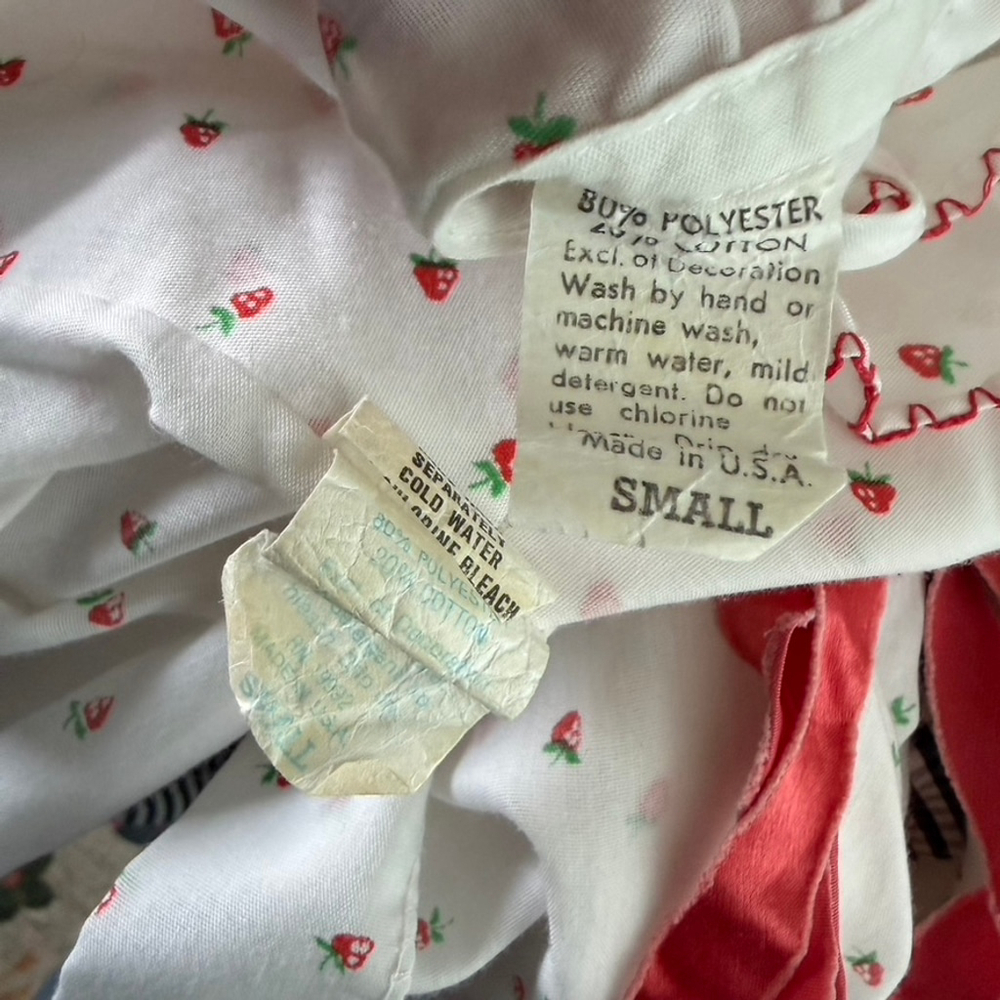 Vintage Strawberry Print Nightgown Robe Set Peignoir Pink White Cottage Size S - Picture 14 of 14